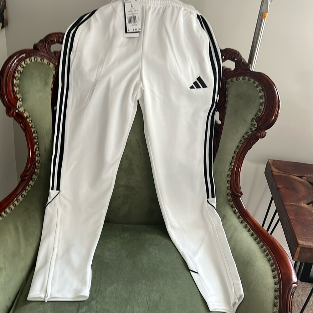 Brand New Tapered Leg Full Length Jogging Pant